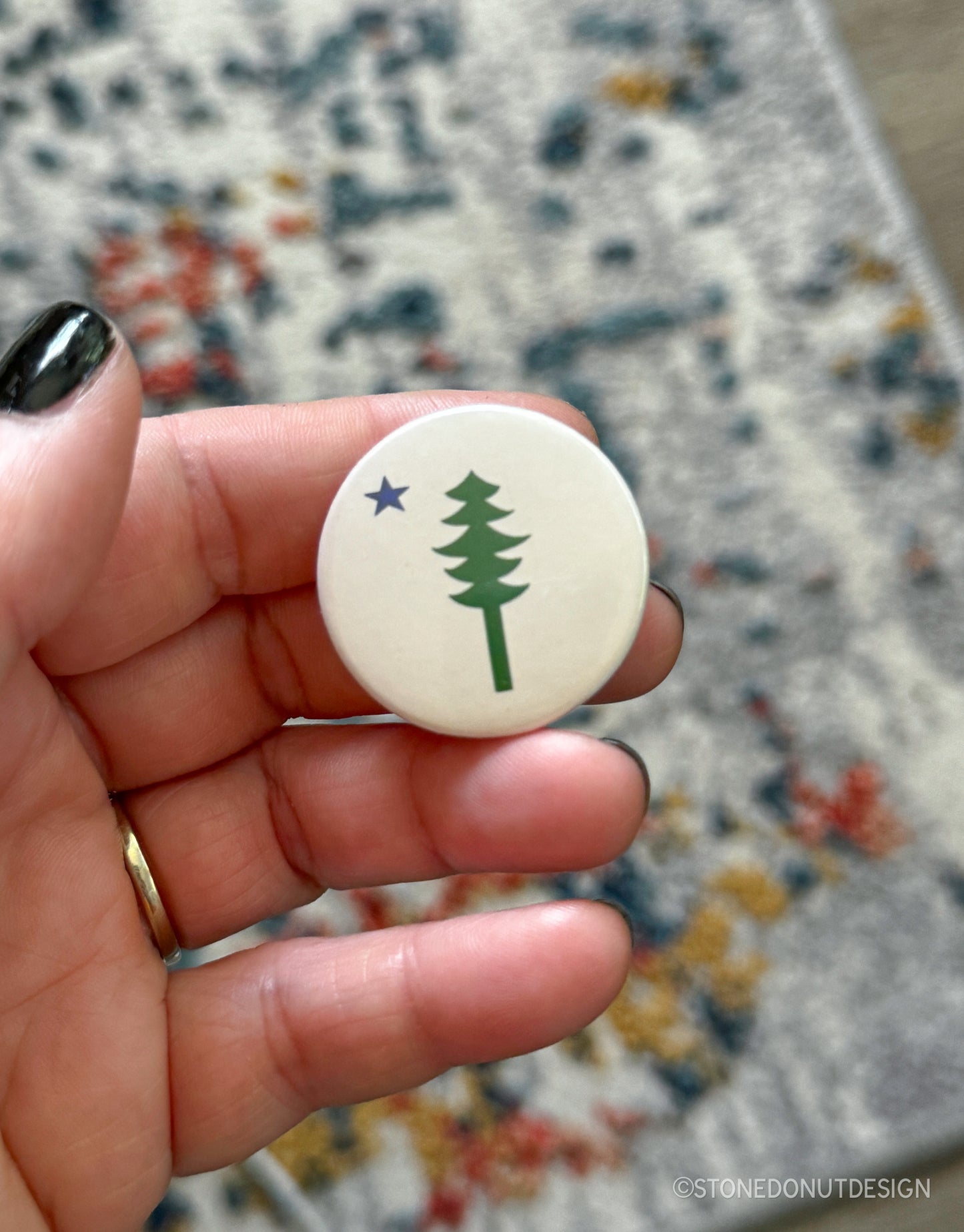 1901 Maine Flag Pinback Button